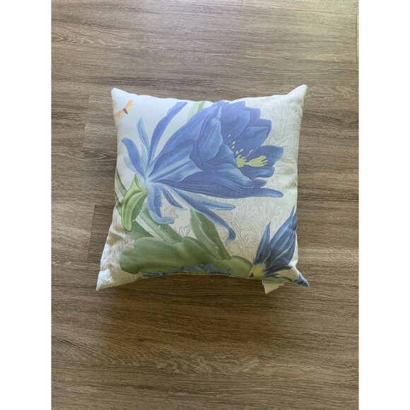 Pottery Barn Blue Blossom Botanical Flower Floral Pillow 18" X 18” Cottage Farm - Picture 3 of 5